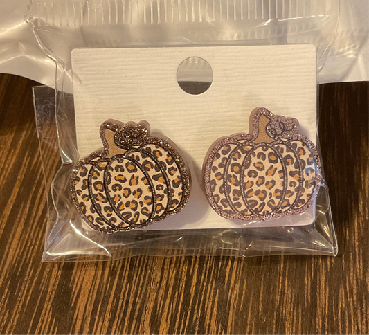 Leopard Pumpkin Studs