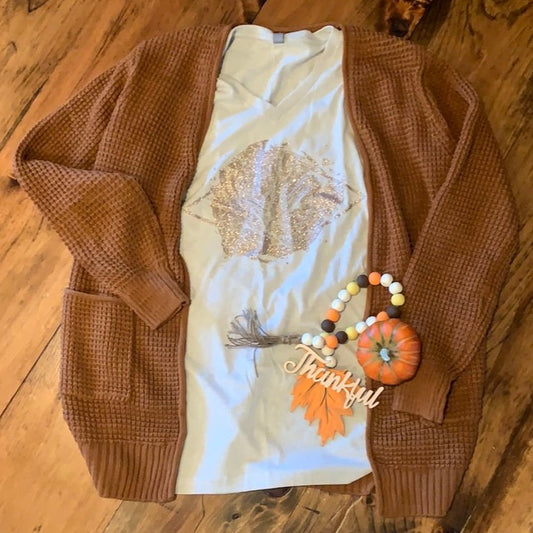 Gold Glitter maple leaf graphic tee cream color