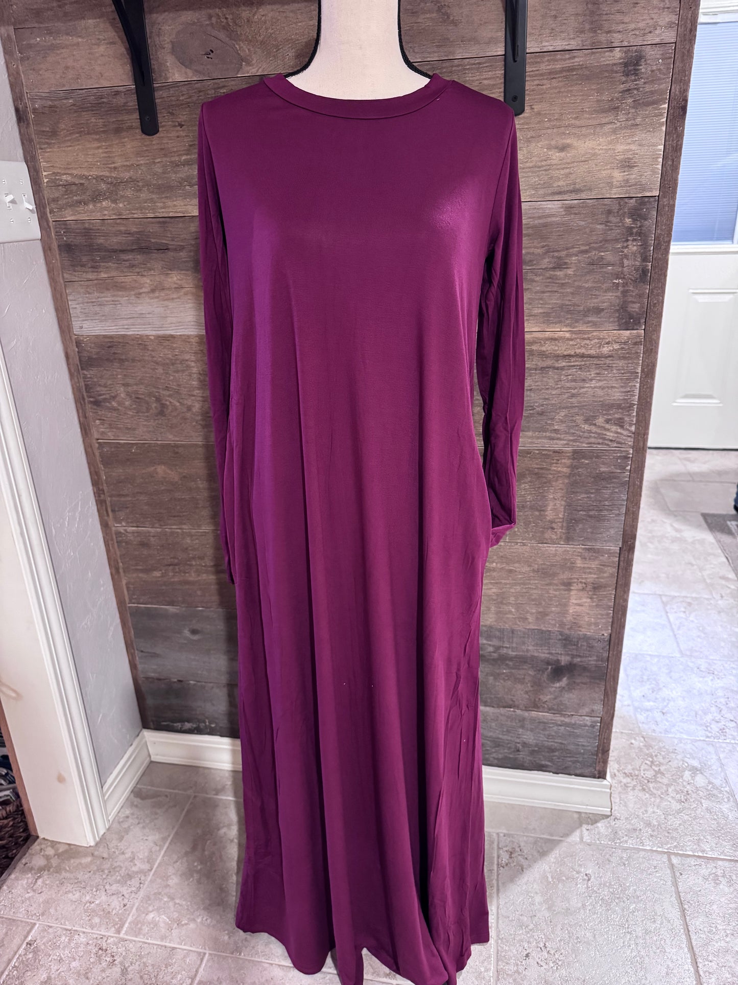 Burgundy Casual Fit Maxi Dress